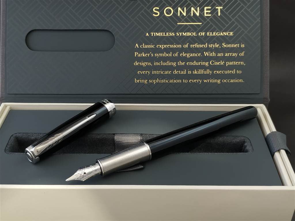 sonnet 17 light black 18k white fp 5 3