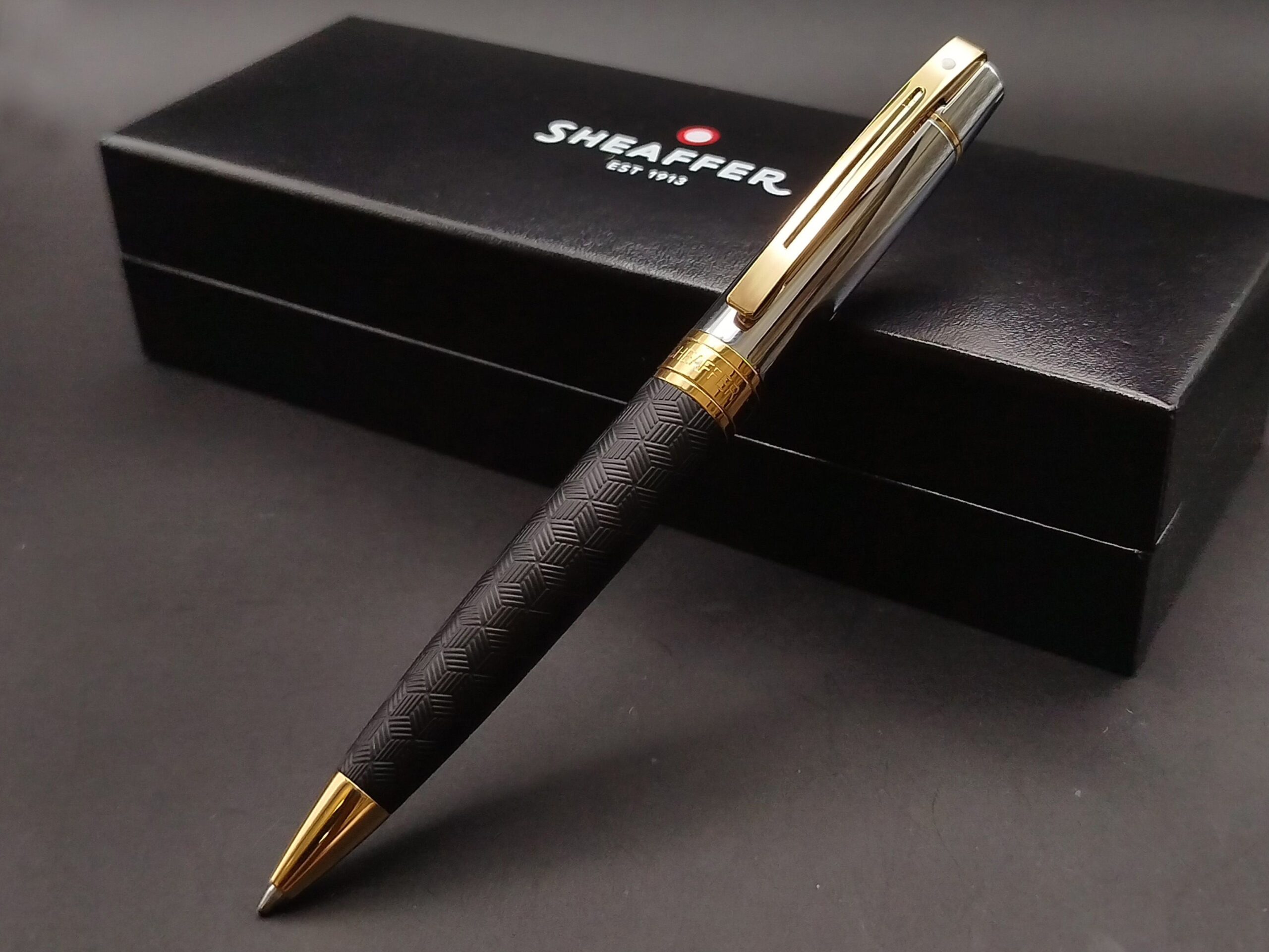 300-chrome-black-gold-trim-bp-16 300 chrome black gold trim bp 16 scaled
