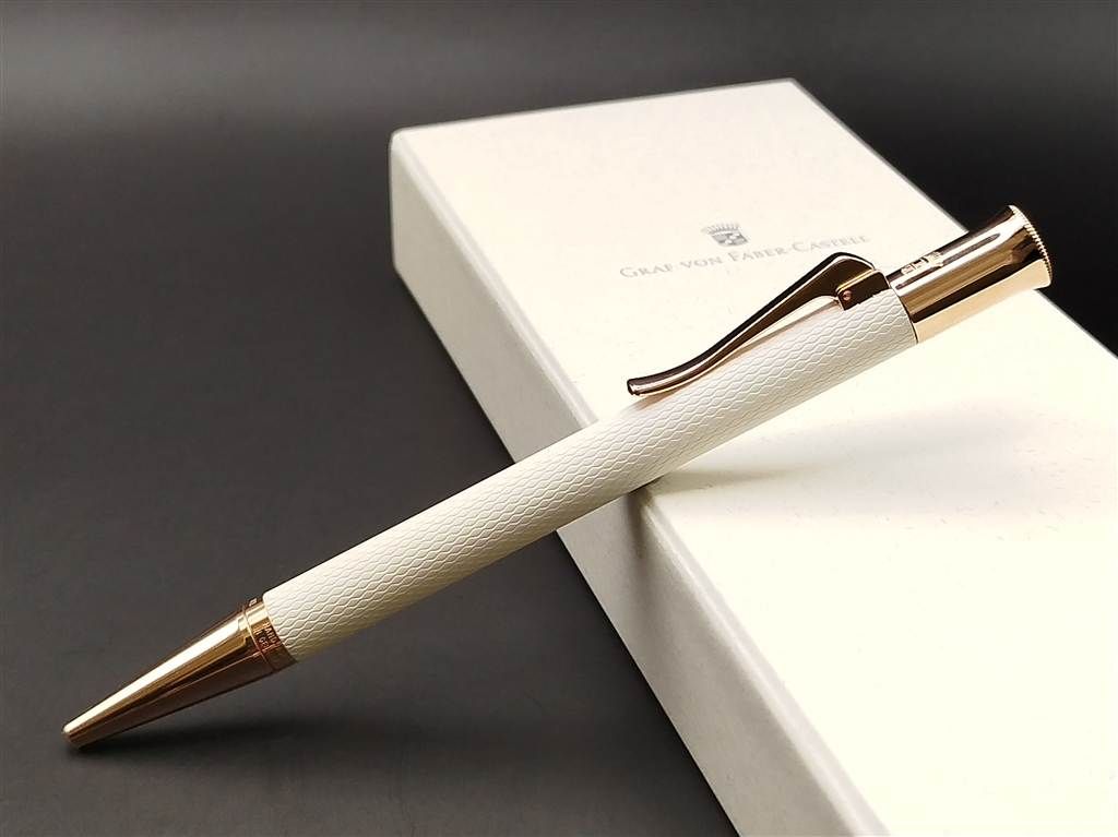 guilloche-white-gui-whtchp-bp-9 guilloche white gui whtchp bp 9