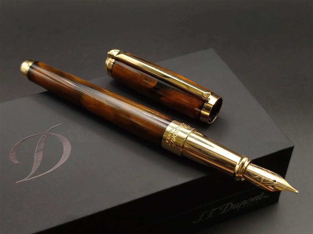 line d atbwn gold trim fp 6
